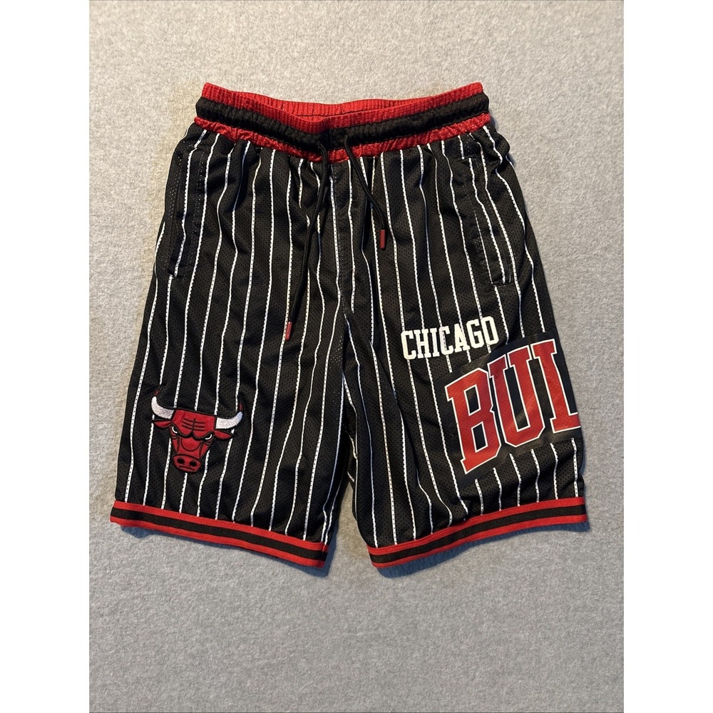 Chicago Bulls Black Pinstripe NBA Shorts Sz Small 90s Style Pockets